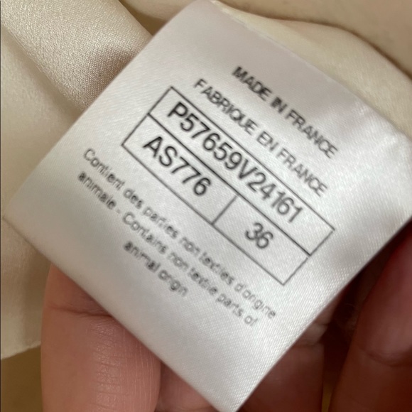 Authentic Chanel Cream Cashmere Coat - Picture 11 of 11